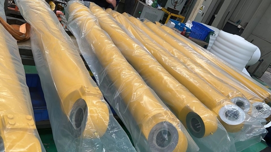 cilindro de óleo hidráulico de dupla / única ação para o porta-bolas de braço da escavadeira Hitachi